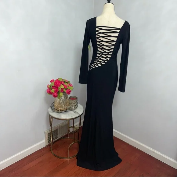 # Windsor All Black Stretchy Long Sleeves Revealing Back & Side With Stretch - Picture 6 of 16